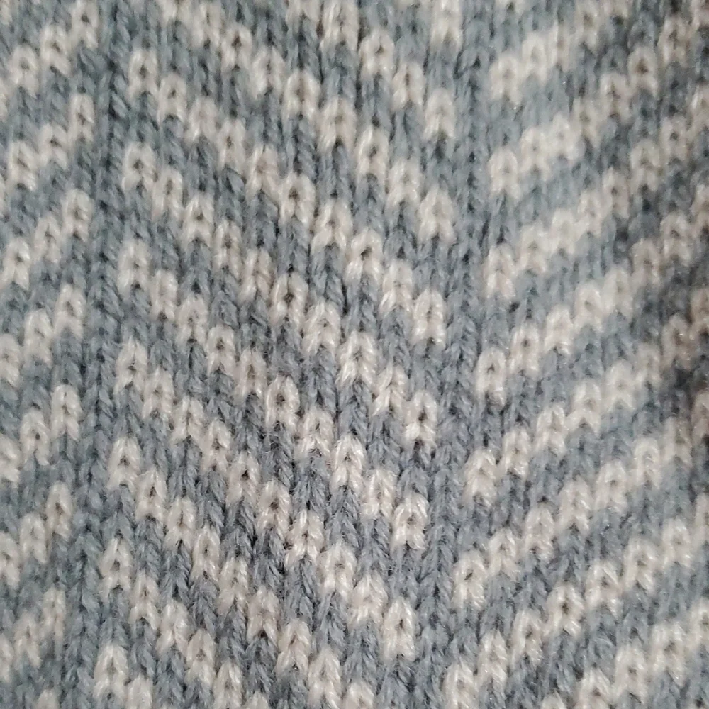 Calvin Klein Gray & Beige Herringbone Scarf  Soft Luxe Knit Texture 6” x 71”